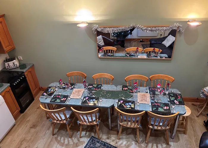 What are the best hotels near Dawyck Botanic Garden and Cafe?